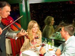 Cena barco Danubio